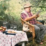 web_mezi_stromy_a_strankami_roman_skamene_frantisek_nepil